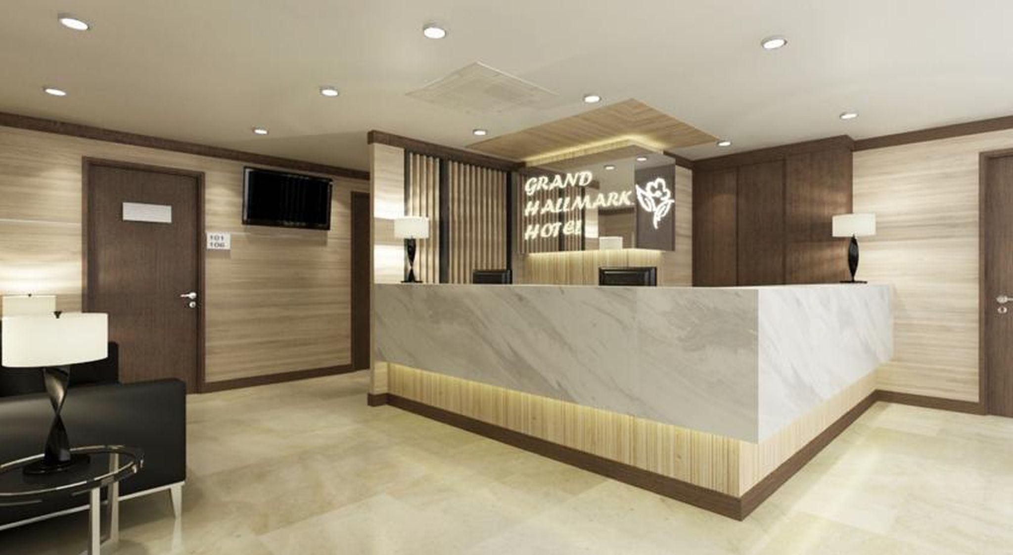 Grand Hallmark - Hotel