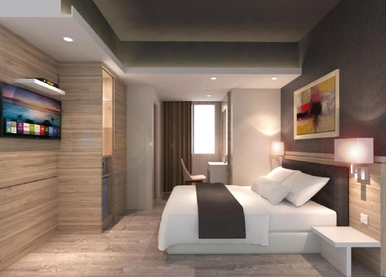 Grand Hallmark - Hotel